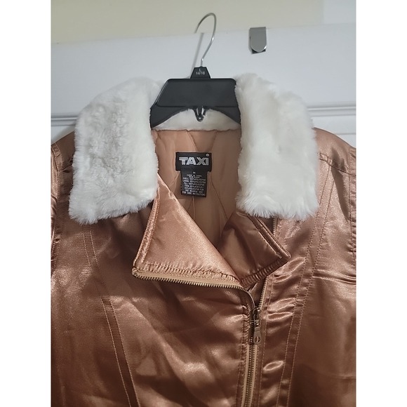 Taxi bronze color waste bomber like jacket pockets , Zipper‎ women's size medium - Picture 2 of 12